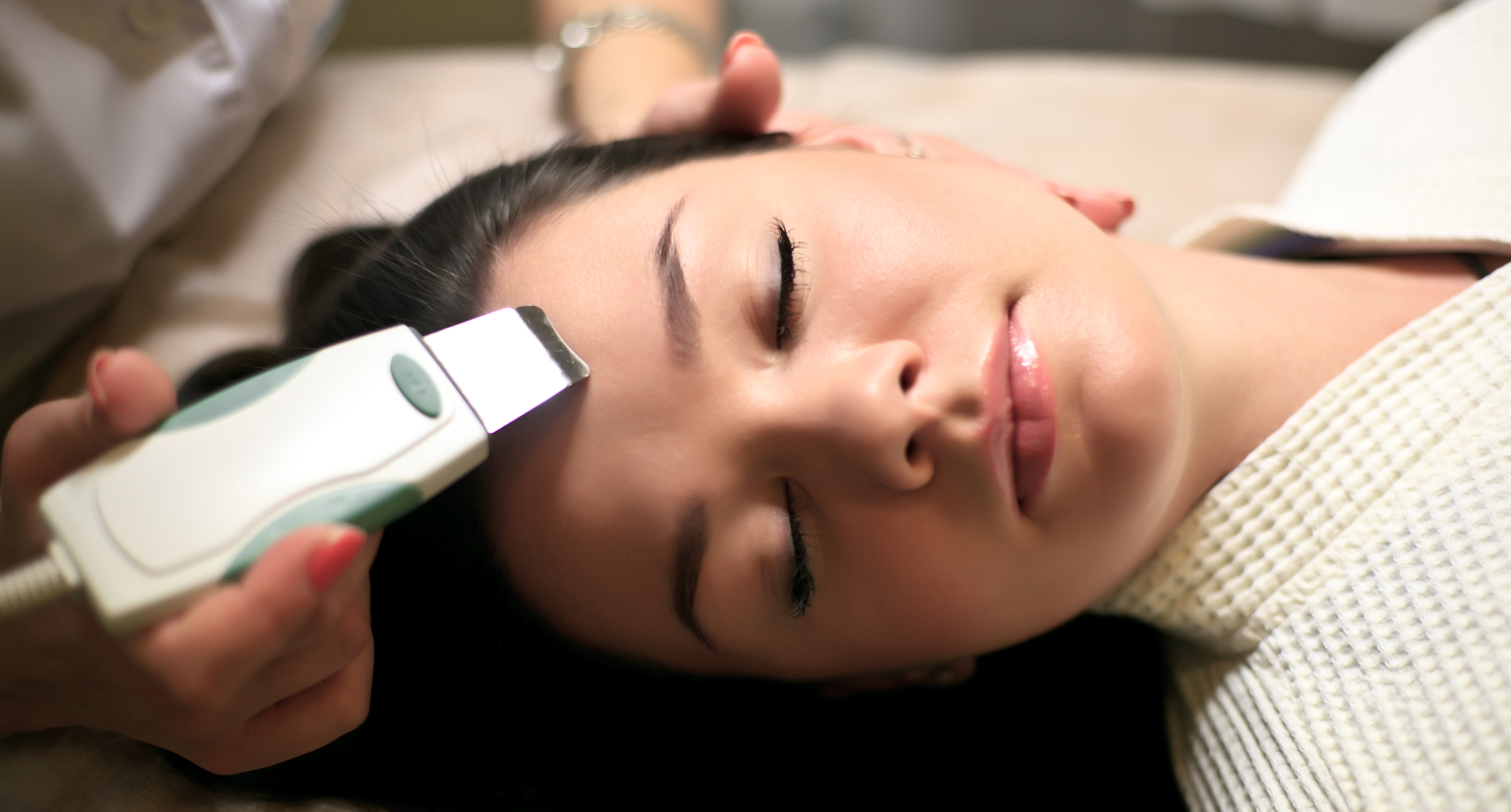 Ультразвуковая чистка в косметологии